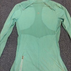 Lululemon Long sleeve with zipper